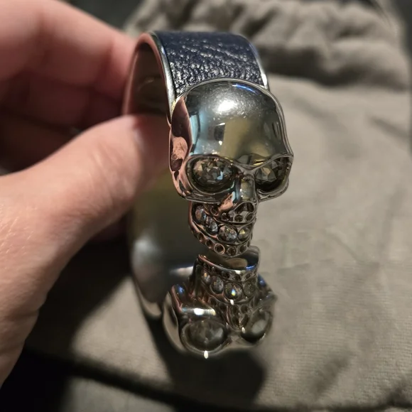 ALEXANDER MCQUEEN Leather & Metal Twin Skull Hinged Cuff